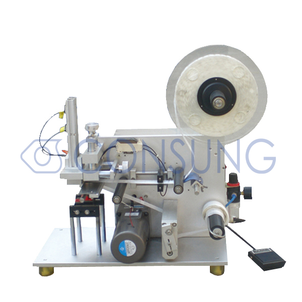 Manual Flat Bottle Labeling Machine